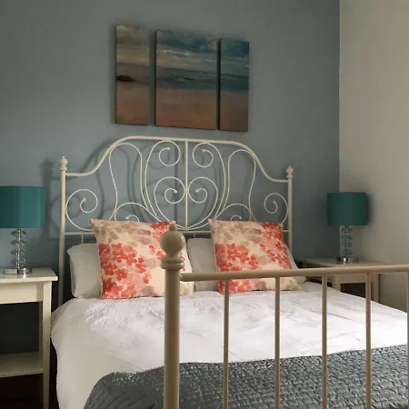 Ard Na Mara Holiday Cottage. Downings